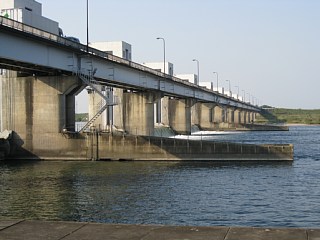 photo-081004-5