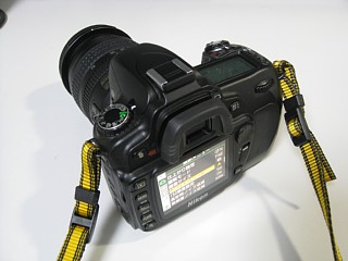 Nikon D80 AF-S 18-70mm 2